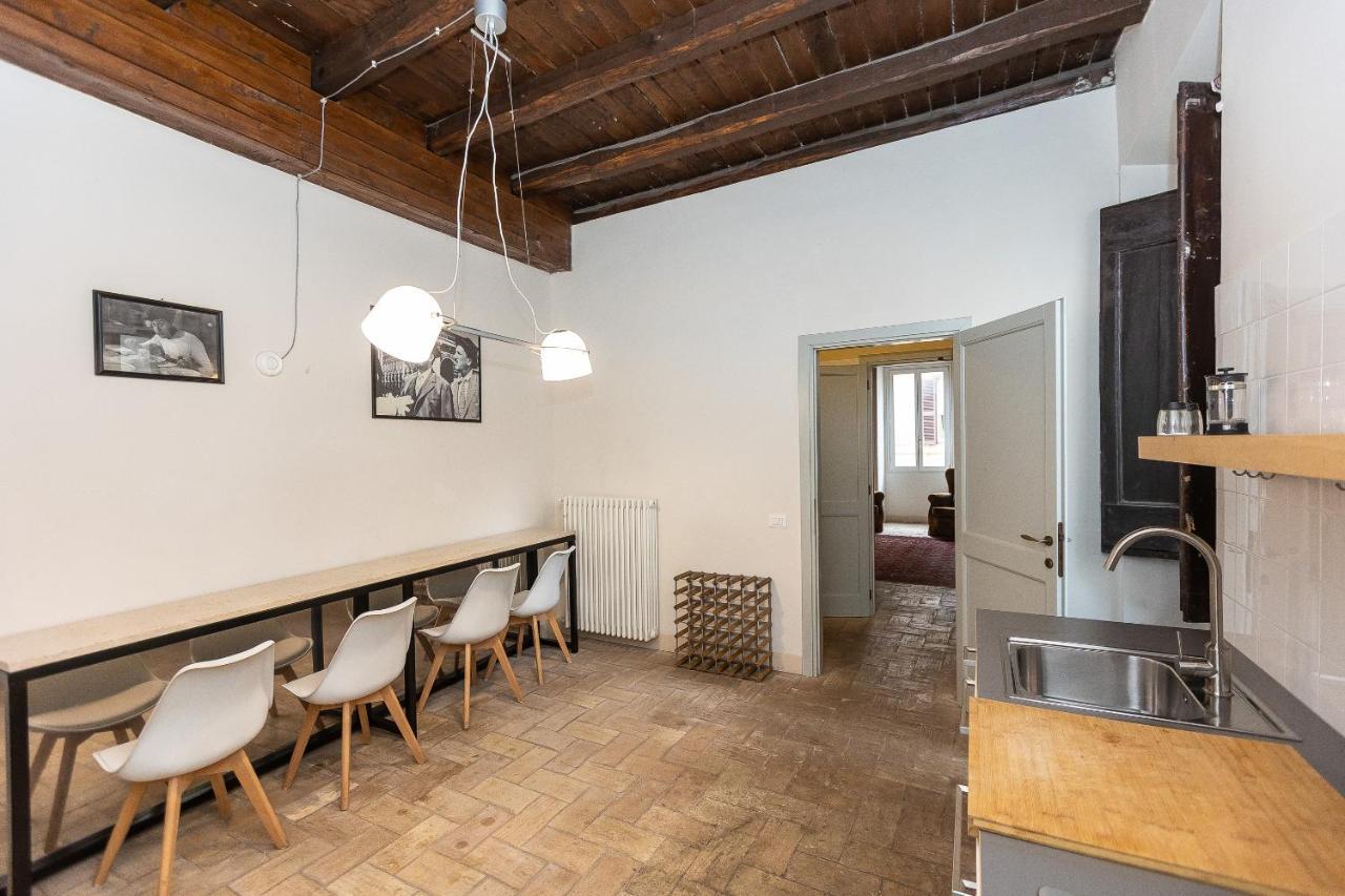 Rome Historical Apartment - Arco Dei Banchi エクステリア 写真